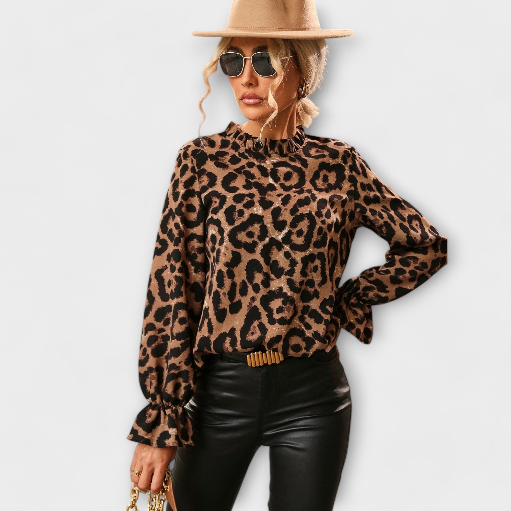 Leoblouse with Pleated Collar