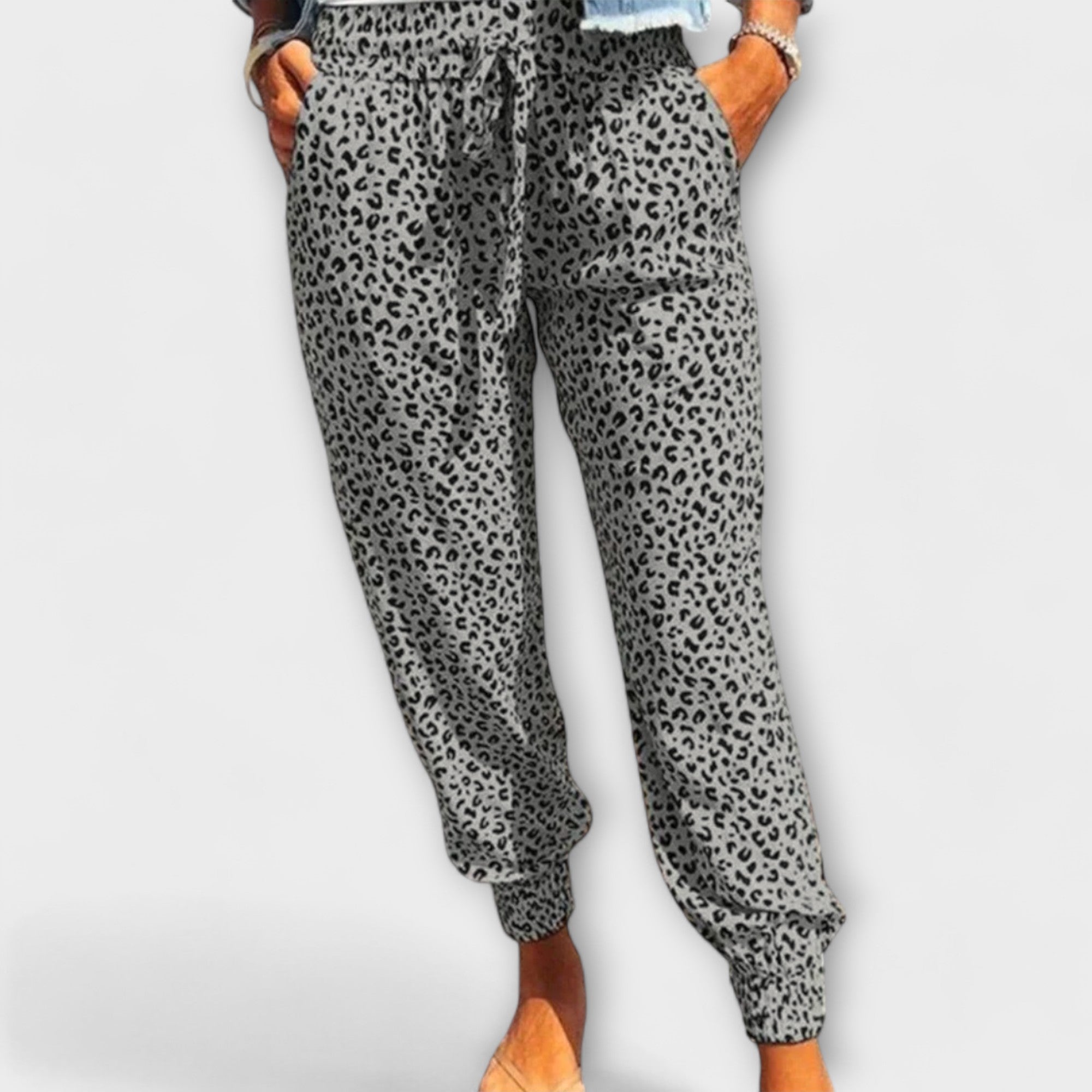 Leo Trousers with Wide Legs