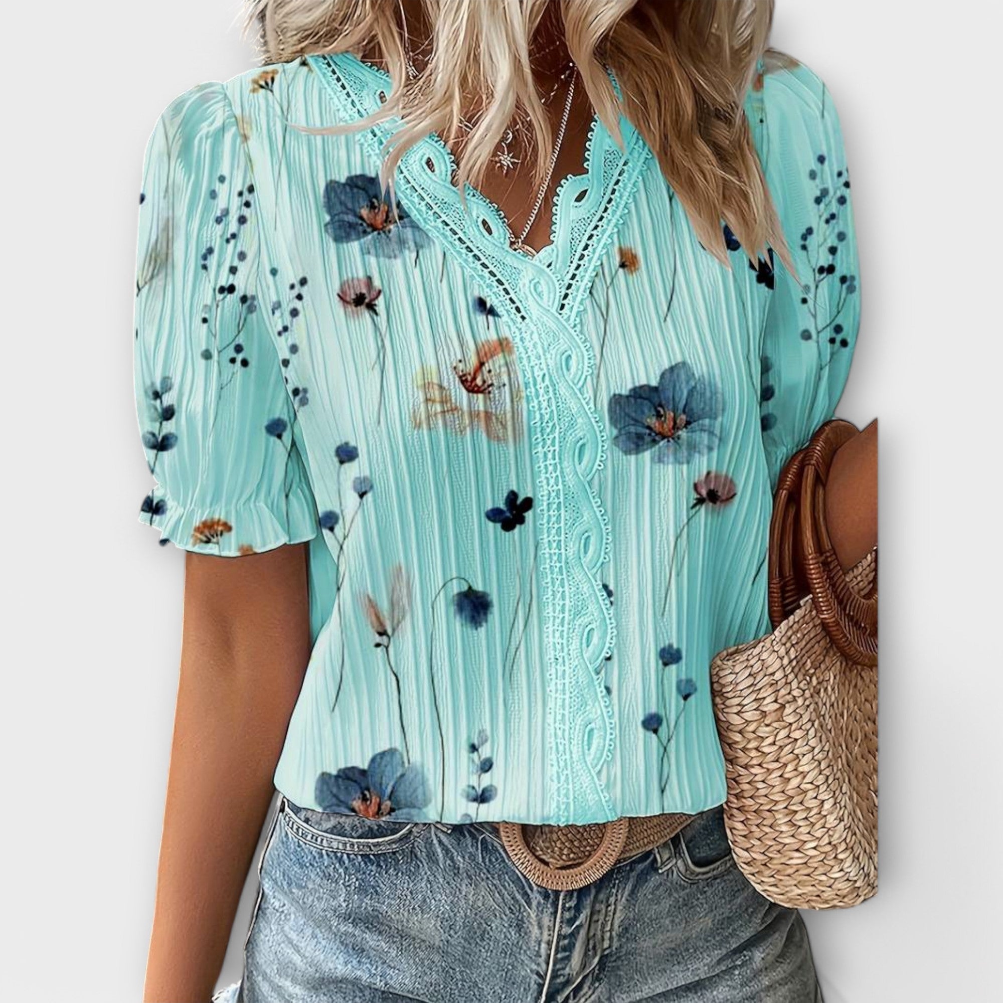 Fashionable Blouse with Pointed Neckline