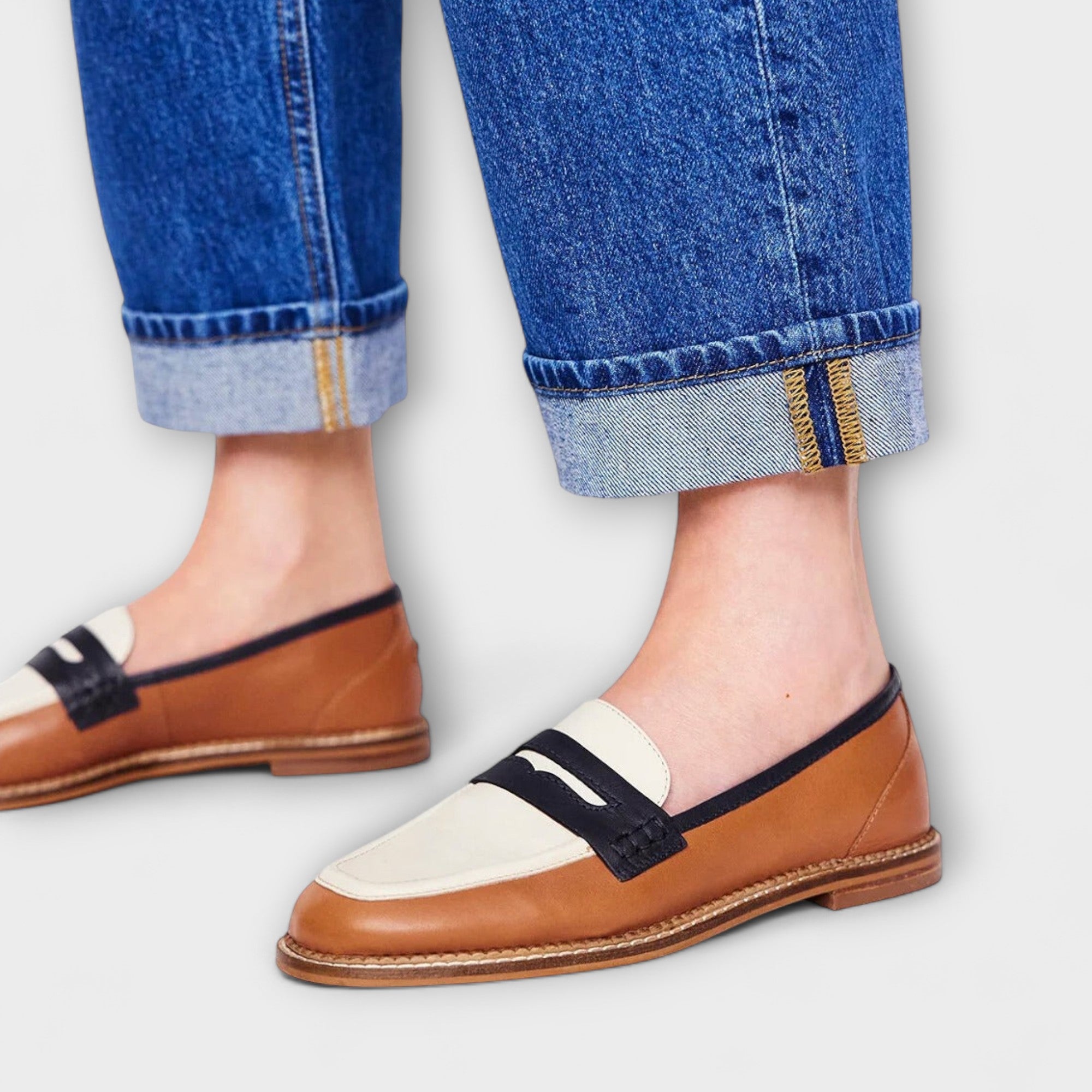 Oceane – Brown Round-Toe Loafers