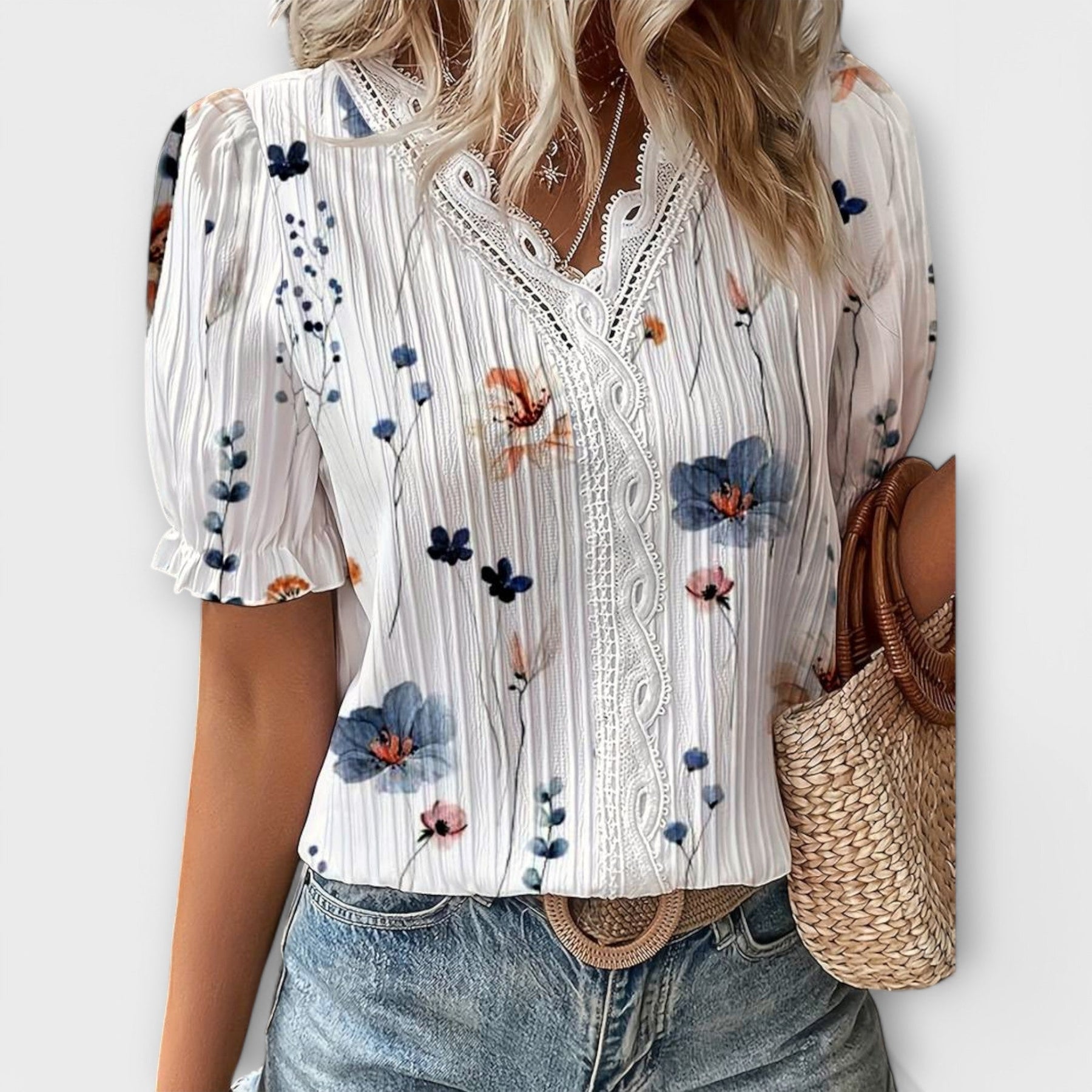 Fashionable Blouse with Pointed Neckline